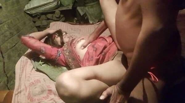 Nerdy college girl visiting sister in village getting screwed by jija